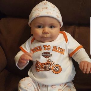 Meet your Posher, Cassidy